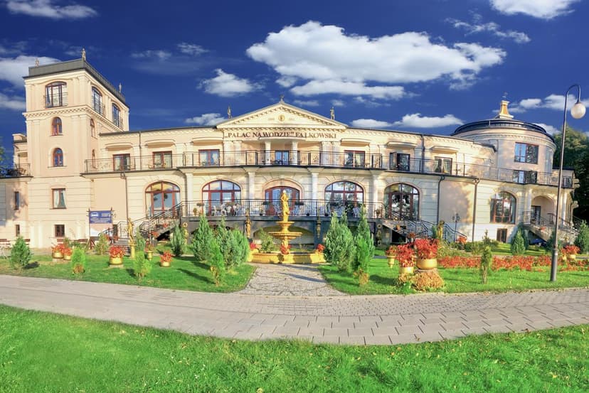 "Pałacu na Wodzie" view